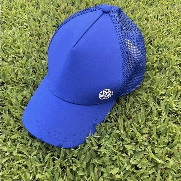 Lululemon 2019 Seawheeze Finisher Hat Cap Blue Size M/L Snapback - Picture 1 of 4
